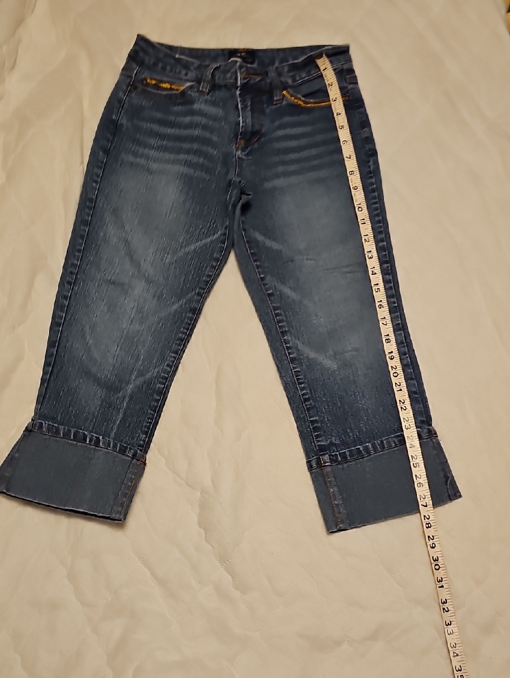 Cropped Ankle Jeans in Dark Blue with Cuffed Hem